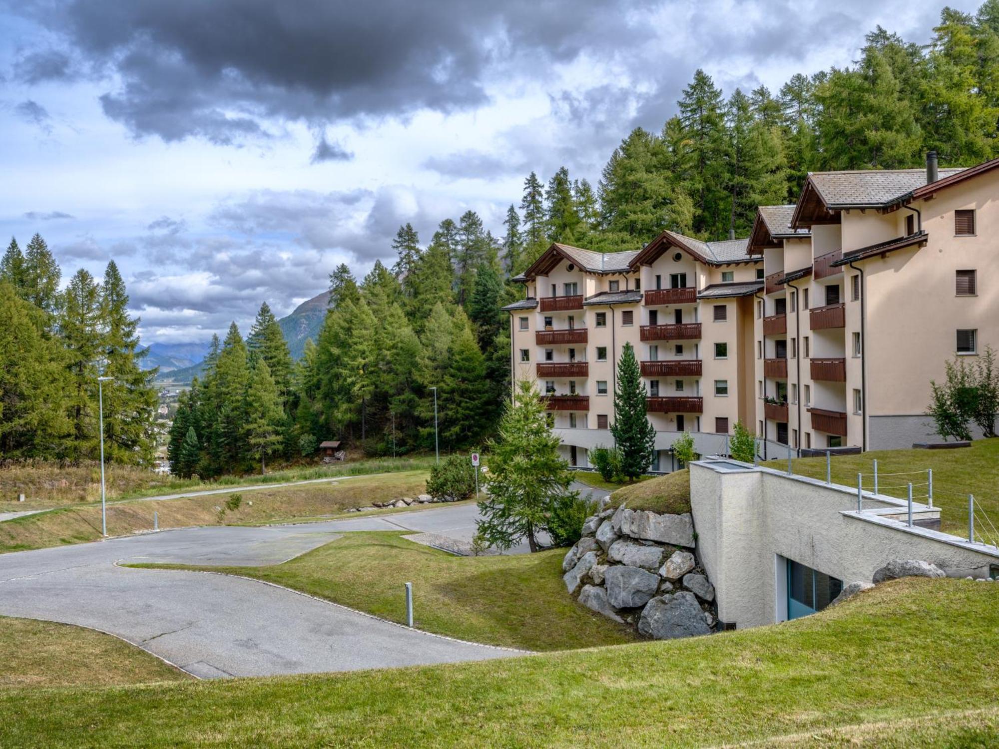 Luxury Mountain Apartment With Private Sauna And Underground Parking Sankt Moritz Buitenkant foto