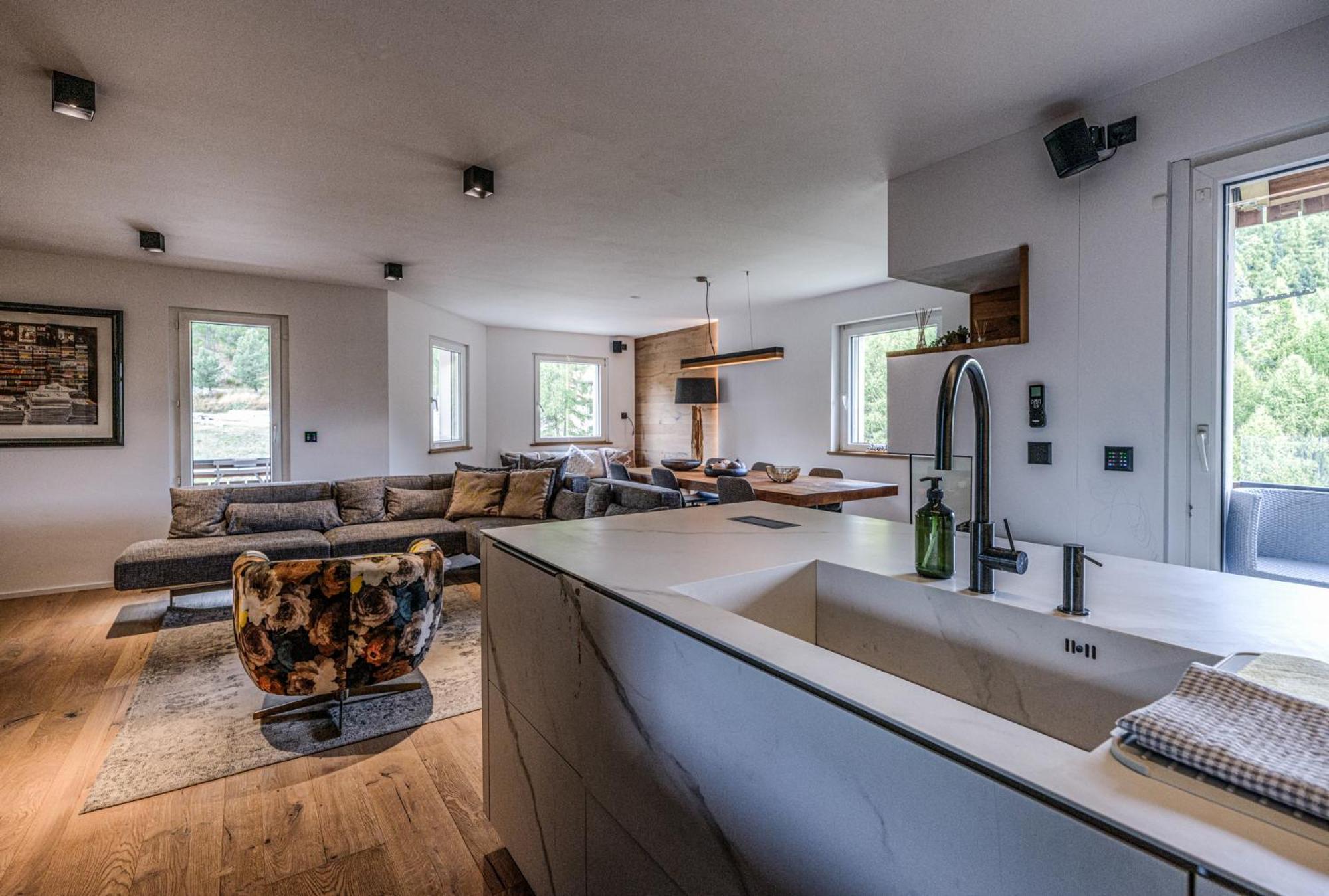 Luxury Mountain Apartment With Private Sauna And Underground Parking Sankt Moritz Buitenkant foto